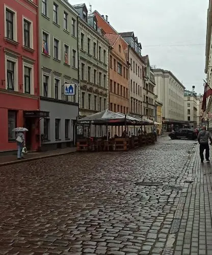Riga Old Town Airy Apartment 4